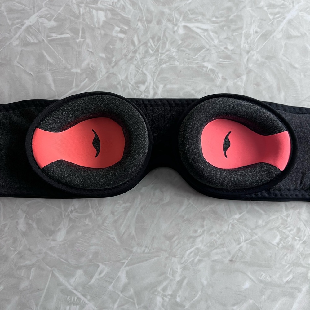Manta Sleep Sound Mask with Accessories - Picture 5 of 9